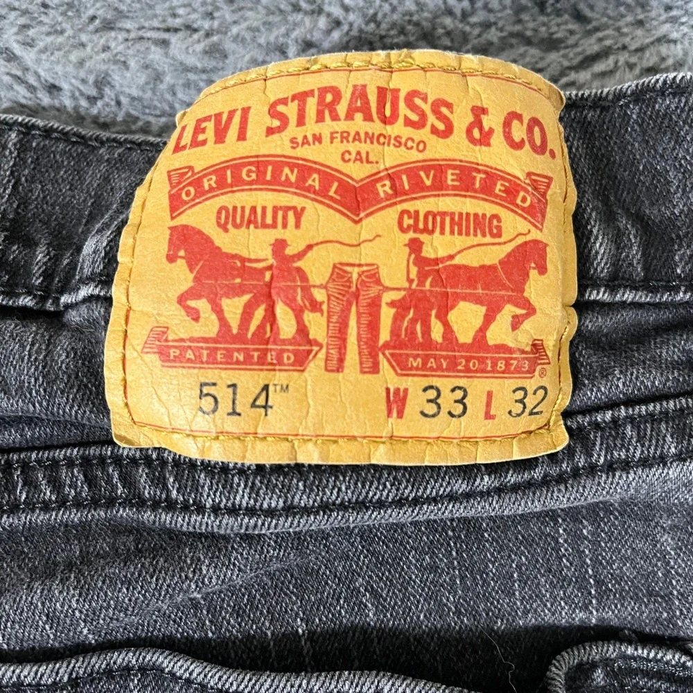 Levis 514 Straight Fit Mens Jeans‎ Faded Black Gray 33x30 Denim Pants AP070